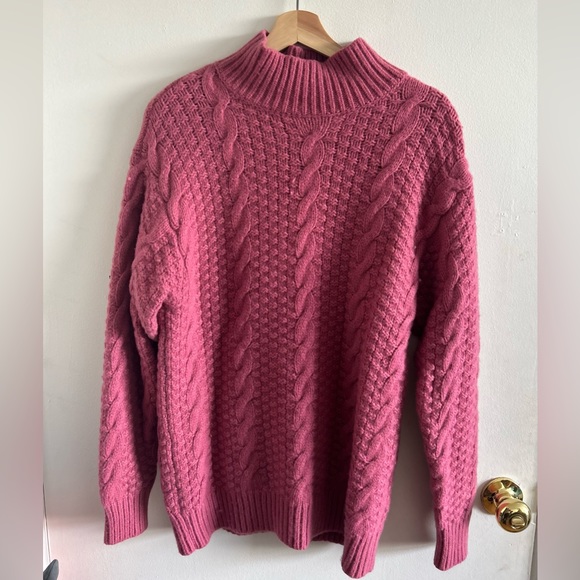 Wilfred (Aritzia) Wool Blend Turtleneck Sweater | Pink | XXS - Picture 3 of 6